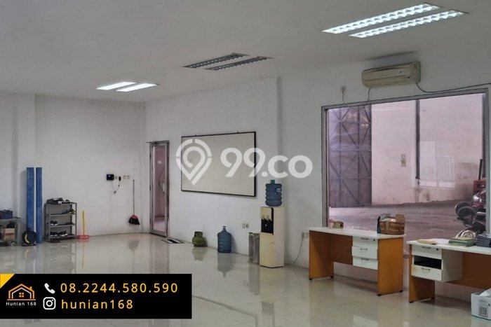 AREA BISNIS! Gudang di Manyar, Luas 1314m2m², Mainroad, Ramai AREA BISNIS! Gudang di Manyar, Luas 1314m2m², Mainroad, Ramai
