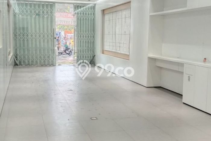 Ruko bagus disewakan di Blimbing Malang dengan LB 660m2 harga sewa terbaik Ruko bagus disewakan di Blimbing Malang dengan LB 660m2 harga sewa terbaik