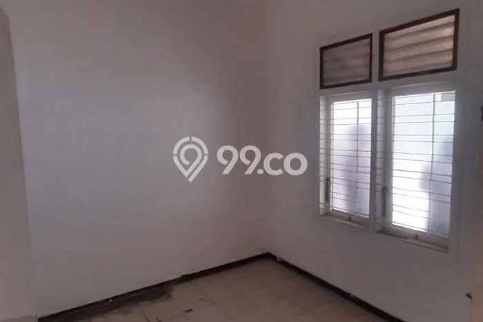Komersial bagus disewakan di Klojen Malang dengan LB 250m2 harga sewa terbaik Komersial bagus disewakan di Klojen Malang dengan LB 250m2 harga sewa terbaik