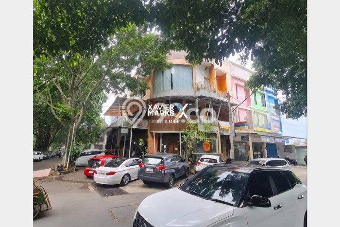 Jual Ruko Strategis di Klojen, Luas 301m2m², Mainroad, Kawasan Komersial Jual Ruko Strategis di Klojen, Luas 301m2m², Mainroad, Kawasan Komersial