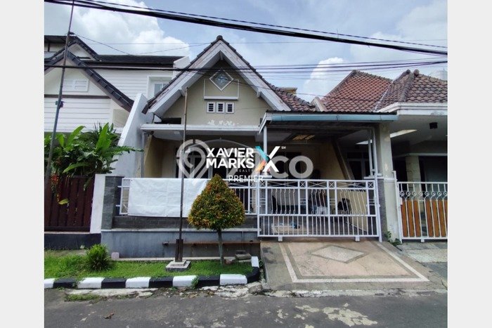 Dijual Hunian Rumah Terawat 3 Kamar di Sulfat, Malang Dijual Hunian Rumah Terawat 3 Kamar di Sulfat, Malang