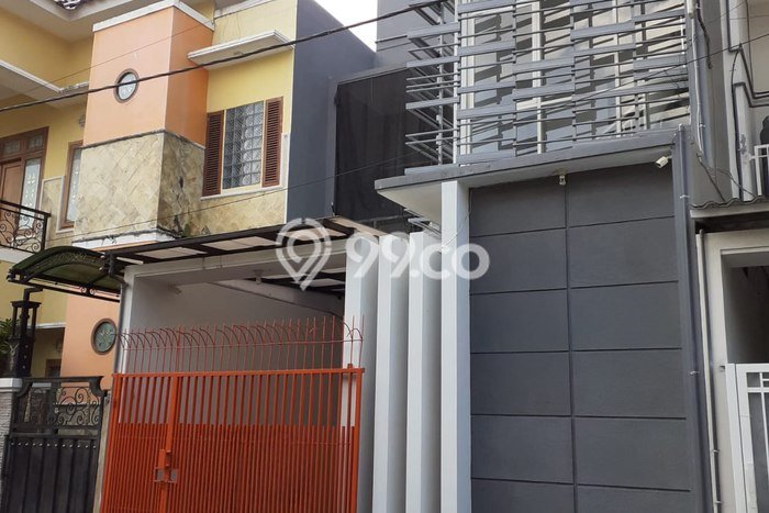 Dijual Segera Kost 10 Kamar, 10 Kamar Mandi di Lowokwaru, Malang, Luas 150m2 Dijual Segera Kost 10 Kamar, 10 Kamar Mandi di Lowokwaru, Malang, Luas 150m2
