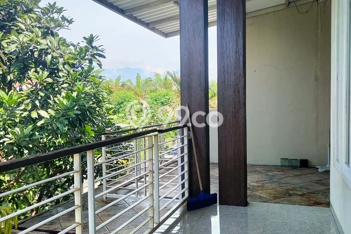 Jarang Ada! Rumah Sewa 4 Kamar Bagus Siap Huni Permata Jingga Jarang Ada! Rumah Sewa 4 Kamar Bagus Siap Huni Permata Jingga
