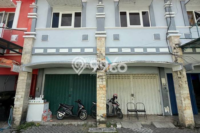 Disewakan Ruko komersial di Blimbing luas bangunan 192m2 Disewakan Ruko komersial di Blimbing luas bangunan 192m2