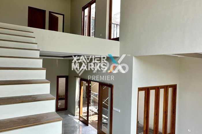 Rumah Elit Modern Tanpa Renovasi di Araya Malang Rumah Elit Modern Tanpa Renovasi di Araya Malang