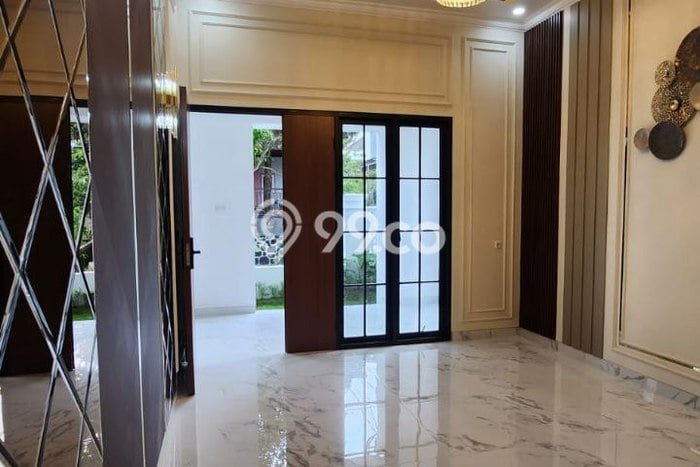 Rumah Modern Cantik 4 KT Bisa Langsung Pindah di Dau Rumah Modern Cantik 4 KT Bisa Langsung Pindah di Dau