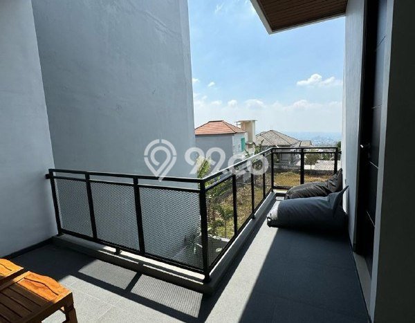 Jual Rumah Bagus Siap Huni LB 159m2 di Batu, Batu Jual Rumah Bagus Siap Huni LB 159m2 di Batu, Batu