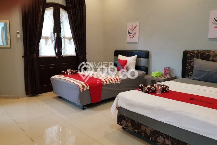 Rumah Terawat area Lowokwaru, Malang, Luas Tanah 1232m2m², Luas Bangunan 1250m2m² Rumah Terawat area Lowokwaru, Malang, Luas Tanah 1232m2m², Luas Bangunan 1250m2m²