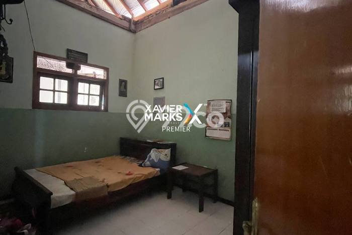 Rumah Lokasi Strategis area Sukun, Malang, LT 451m2m² Bangunan 180m2m² Rumah Lokasi Strategis area Sukun, Malang, LT 451m2m² Bangunan 180m2m²