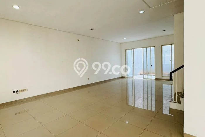 Lokasi strategis! Rumah siap huni dikontrakkan di Cengkareng LB 165m2 Lokasi strategis! Rumah siap huni dikontrakkan di Cengkareng LB 165m2