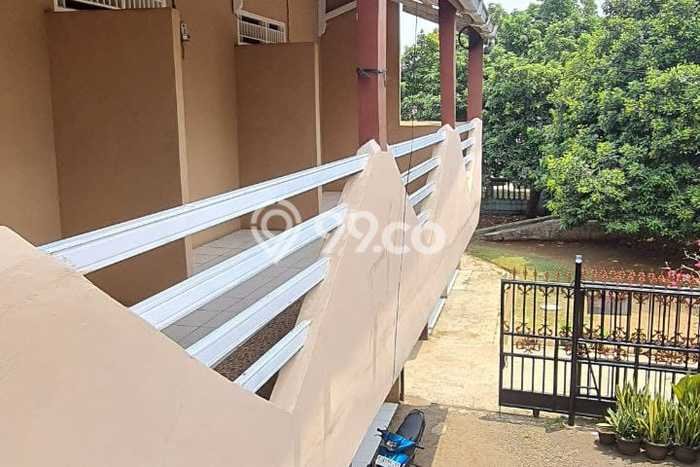 Kost Dijual di Cibubur dengan 26 KT dan Luas 800m2 Kost Dijual di Cibubur dengan 26 KT dan Luas 800m2