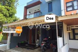 Dijual Hunian Rumah Terawat 4 KT di Cibubur, Bekasi Dijual Hunian Rumah Terawat 4 KT di Cibubur, Bekasi