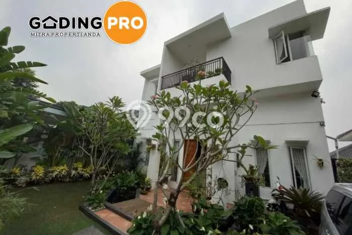For Sale! Luxury House LT 315m2 Desain Modern di Sentul City For Sale! Luxury House LT 315m2 Desain Modern di Sentul City