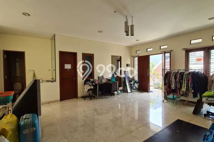 Hunian Mewah Siap Huni LT 180m2 di Kelapa Gading, Jakarta Utara Hunian Mewah Siap Huni LT 180m2 di Kelapa Gading, Jakarta Utara