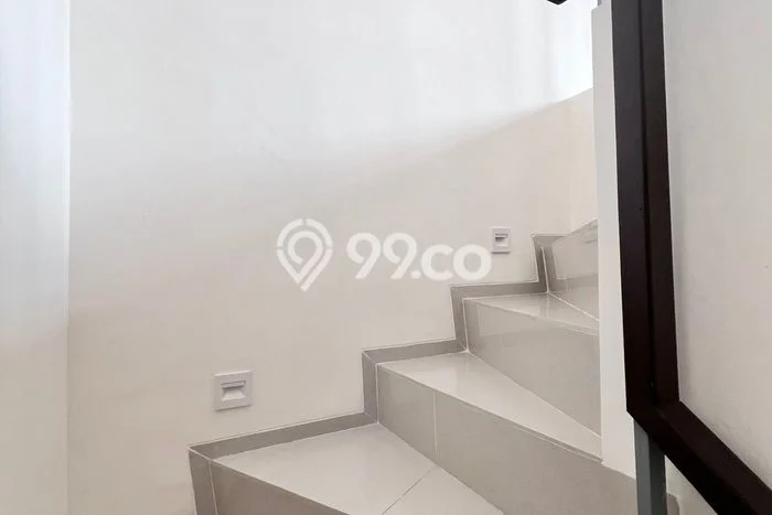 Rumah Luas Asri 2 KT Siap Huni di Gading Serpong Tangerang Rumah Luas Asri 2 KT Siap Huni di Gading Serpong Tangerang