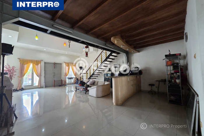 Rumah Mewah LB 400m2 Siap Pakai Desain Elegan di Bojong Indah, Jakarta Barat Rumah Mewah LB 400m2 Siap Pakai Desain Elegan di Bojong Indah, Jakarta Barat