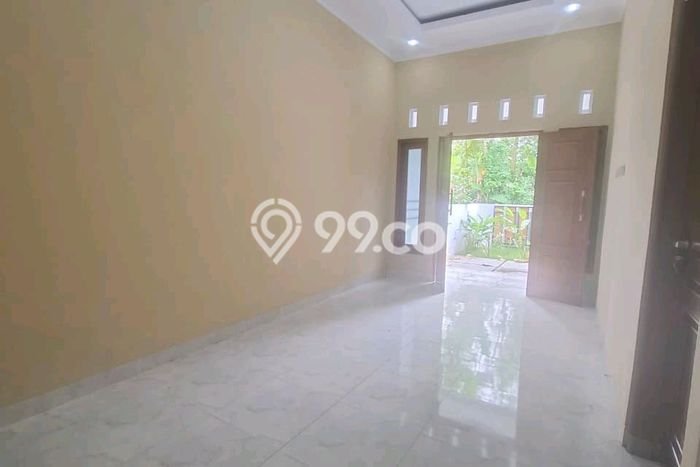 Rumah Sederhana Dijual Lokasi Sleman 3 Kamar dengan LT 102m2 Rumah Sederhana Dijual Lokasi Sleman 3 Kamar dengan LT 102m2