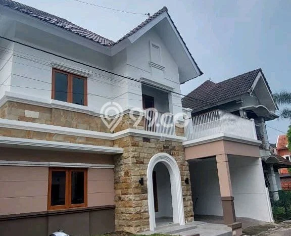 Dijual Rumah Strategis Bagus Punya 5 KT di Sleman Sleman SHM Dijual Rumah Strategis Bagus Punya 5 KT di Sleman Sleman SHM