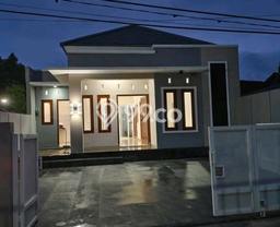 Rumah Modern 3 KT di Sleman Yogyakarta Full Furnished Rumah Modern 3 KT di Sleman Yogyakarta Full Furnished