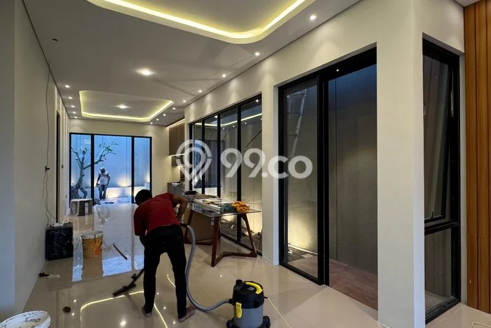 Rumah Strategis Modern Lb 194m2 di Sleman, Sleman Rumah Strategis Modern Lb 194m2 di Sleman, Sleman