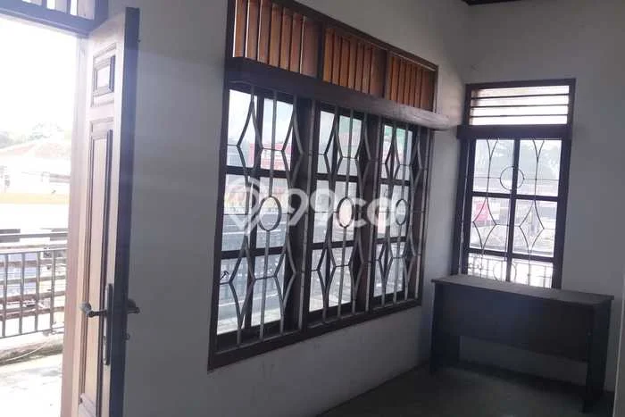 Komersial bagus disewakan di Berbah Sleman dengan LB 100m2 harga sewa terbaik Komersial bagus disewakan di Berbah Sleman dengan LB 100m2 harga sewa terbaik