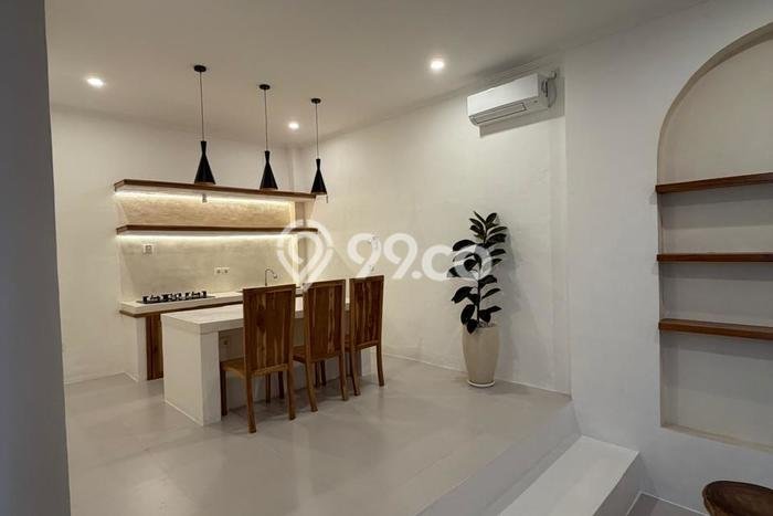 Disewakan Segera Rumah Kondisi Baik di Area Seminyak, Badung Disewakan Segera Rumah Kondisi Baik di Area Seminyak, Badung