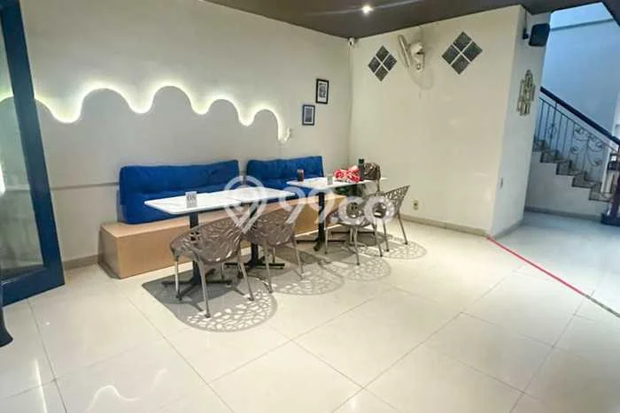 SPECIAL PRICE! Rumah di Medan Baru, 3 KT, Akses Mudah Pusat Kota, Luas 240m2m² LB 528m2m² SPECIAL PRICE! Rumah di Medan Baru, 3 KT, Akses Mudah Pusat Kota, Luas 240m2m² LB 528m2m²