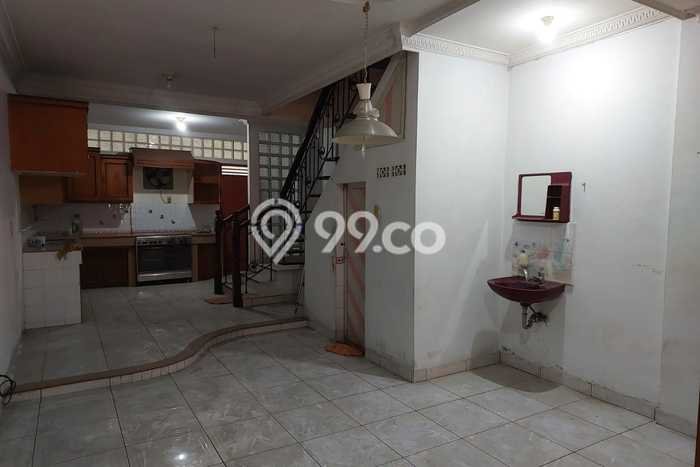 For Sale Rumah 5 Kamar Lokasi Ideal Bagus dan Strategis di Medan Barat For Sale Rumah 5 Kamar Lokasi Ideal Bagus dan Strategis di Medan Barat