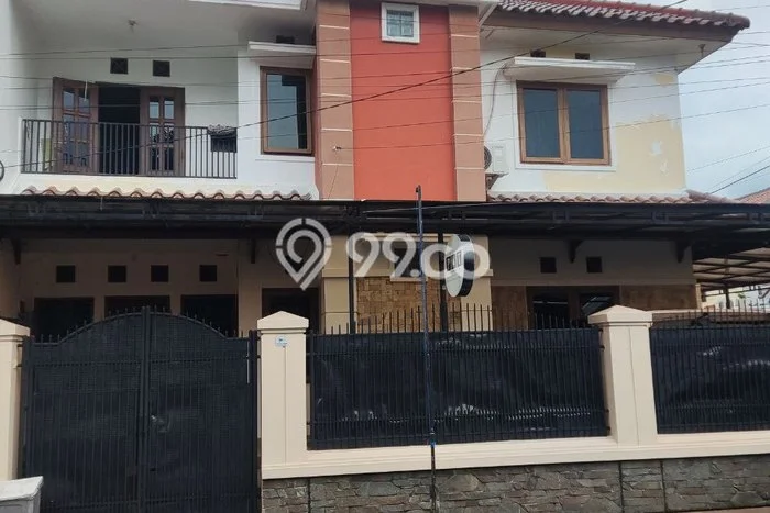 Jual Rumah Luas Elegan Dengan View Cantik di Buah Batu, Bandung Jual Rumah Luas Elegan Dengan View Cantik di Buah Batu, Bandung