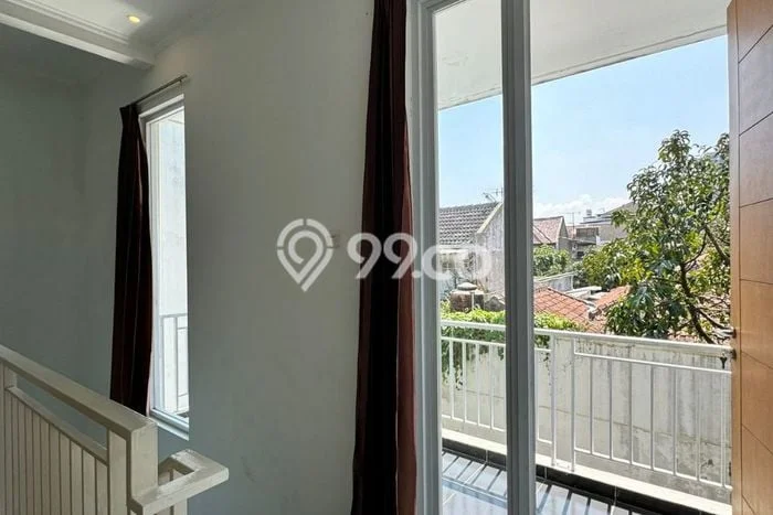 Dijual Cepat Rumah Favorit Siap Huni LB 120m2 di Batununggal, Bandung Dijual Cepat Rumah Favorit Siap Huni LB 120m2 di Batununggal, Bandung