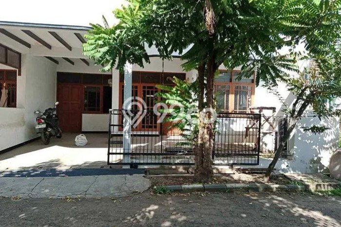 Jual Rumah Strategis Bagus Punya 6 KT di Antapani Bandung SHM Jual Rumah Strategis Bagus Punya 6 KT di Antapani Bandung SHM