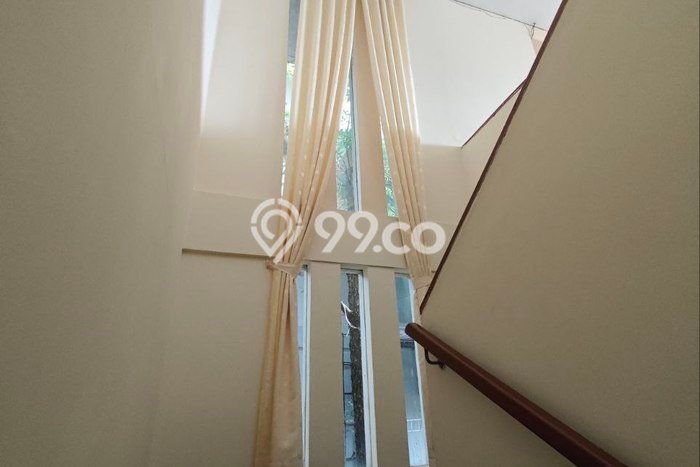 Rumah Elit LB 300m2 Siap Huni Desain Elegan di Dago Pakar, Bandung Rumah Elit LB 300m2 Siap Huni Desain Elegan di Dago Pakar, Bandung