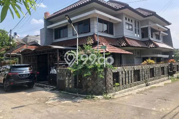 Hunian Mewah LB 300m2 Siap Huni Desain Elegan di Turangga, Bandung Hunian Mewah LB 300m2 Siap Huni Desain Elegan di Turangga, Bandung