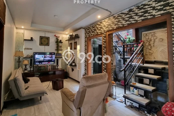 Dijual Rumah Mewah Exclusive di Ciputat Timur, Tangerang Selatan Dijual Rumah Mewah Exclusive di Ciputat Timur, Tangerang Selatan