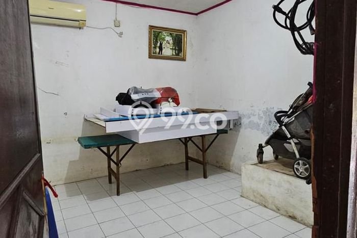 For Sale Rumah 5 Kamar Lokasi Ideal Bagus dan Strategis di Cibodas For Sale Rumah 5 Kamar Lokasi Ideal Bagus dan Strategis di Cibodas