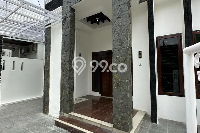 Jual Rumah Favorit Siap Huni LB 300m2 di Medan Selayang, Medan Jual Rumah Favorit Siap Huni LB 300m2 di Medan Selayang, Medan