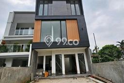 Rumah Mewah Siap Huni LT 102m2 di Cilandak, Jakarta Selatan Rumah Mewah Siap Huni LT 102m2 di Cilandak, Jakarta Selatan