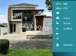 Ready to Use! Luxury House LT 240m2 Desain Modern di Araya Ready to Use! Luxury House LT 240m2 Desain Modern di Araya