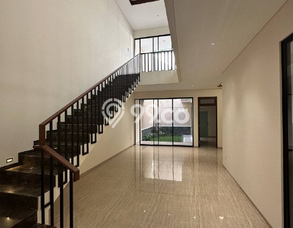 Rumah Luxury Modern Tanpa Renovasi di Araya Malang Rumah Luxury Modern Tanpa Renovasi di Araya Malang