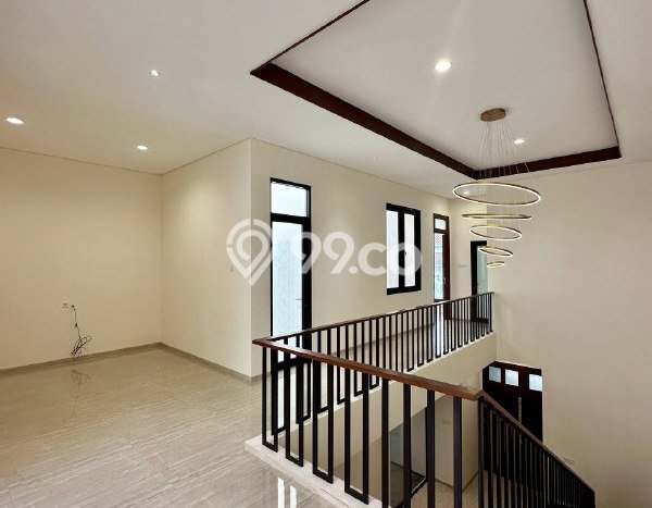 Rumah Luxury Modern Tanpa Renovasi di Araya Malang Rumah Luxury Modern Tanpa Renovasi di Araya Malang
