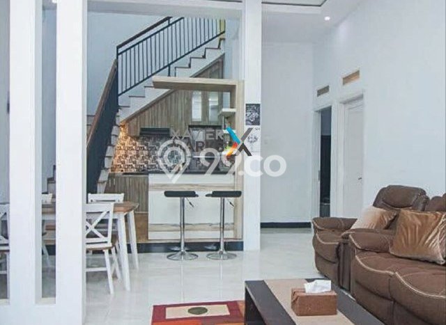 Hunian Cantik Modern Lb 172m2 di Batu, Batu Hunian Cantik Modern Lb 172m2 di Batu, Batu