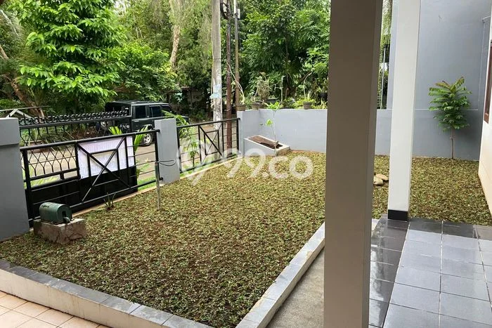 Rumah di BSD, 2 KM, Konsep Modern, Luas 200m² Bangunan 250m² Rumah di BSD, 2 KM, Konsep Modern, Luas 200m² Bangunan 250m²