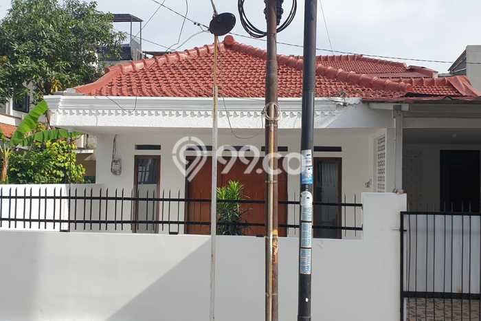 Rumah Strategis Minimalis Lb 140m2 di Regol, Bandung Rumah Strategis Minimalis Lb 140m2 di Regol, Bandung