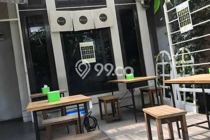 Rumah Mewah LB 376m2 Siap Pakai Desain Elegan di Dago, Bandung Rumah Mewah LB 376m2 Siap Pakai Desain Elegan di Dago, Bandung
