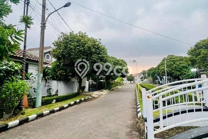 Rumah Luas Asri 3 KT Siap Pakai di Soekarno Hatta Bandung Rumah Luas Asri 3 KT Siap Pakai di Soekarno Hatta Bandung