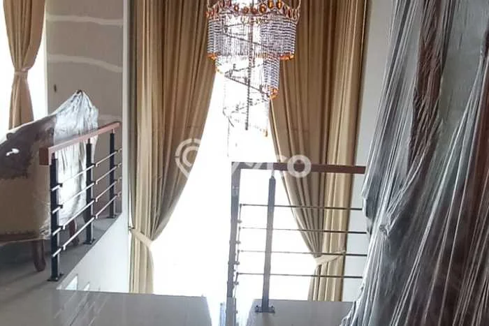 Hunian Elit LB 320m2 Siap Huni Desain Elegan di Grand Wisata, Bekasi Hunian Elit LB 320m2 Siap Huni Desain Elegan di Grand Wisata, Bekasi