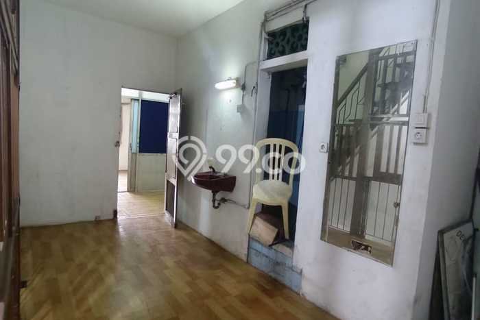 Ruko Dijual di Prime Area Jakarta Barat Luas 120m2 Ruko Dijual di Prime Area Jakarta Barat Luas 120m2