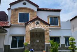 Rumah sewa siap pakai 4 Kamar Tidur di Citraland, Surabaya Rumah sewa siap pakai 4 Kamar Tidur di Citraland, Surabaya