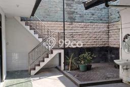 Rumah area Wiyung, 4 KT, Dekat Fasilitas Umum, LT 180m² LB 160m² Rumah area Wiyung, 4 KT, Dekat Fasilitas Umum, LT 180m² LB 160m²