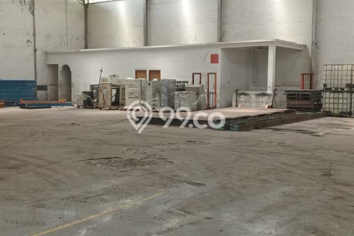 Disewakan Gudang komersial di Karawang Barat luas bangunan 2000m2 Disewakan Gudang komersial di Karawang Barat luas bangunan 2000m2